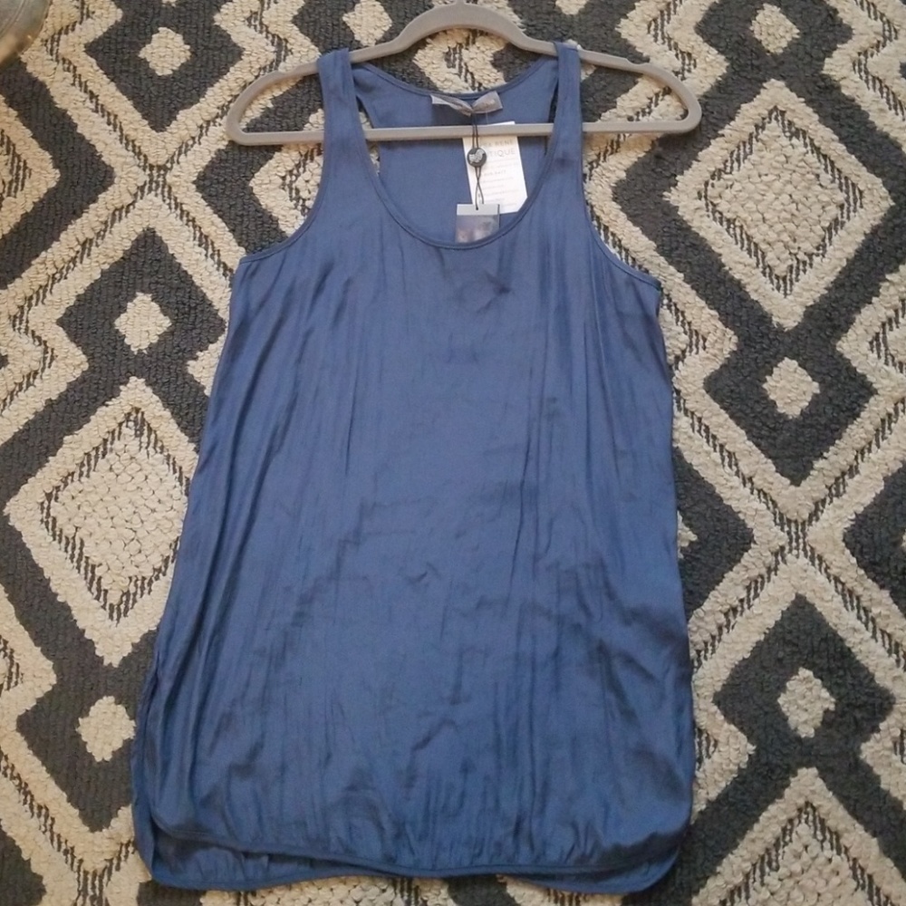 NWT Satin shirt tail Tank